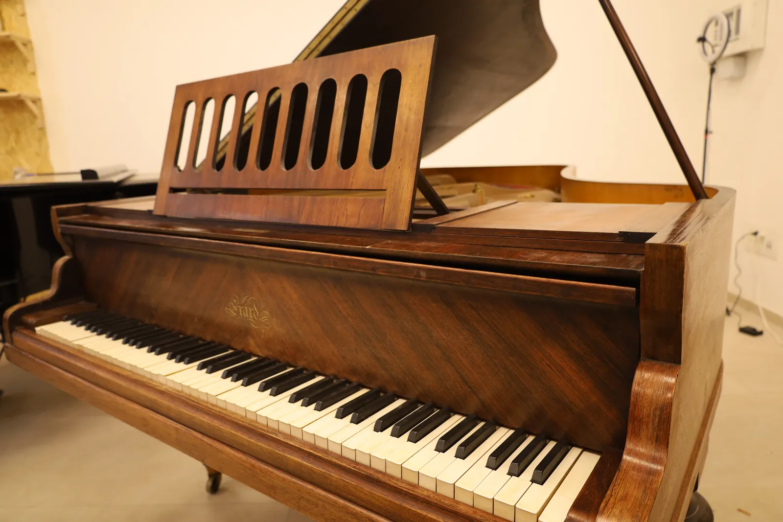 Érard 180