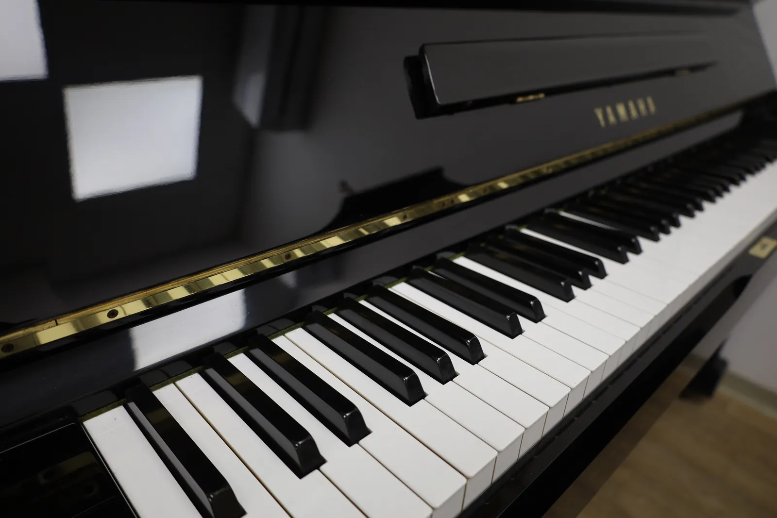 Yamaha U1