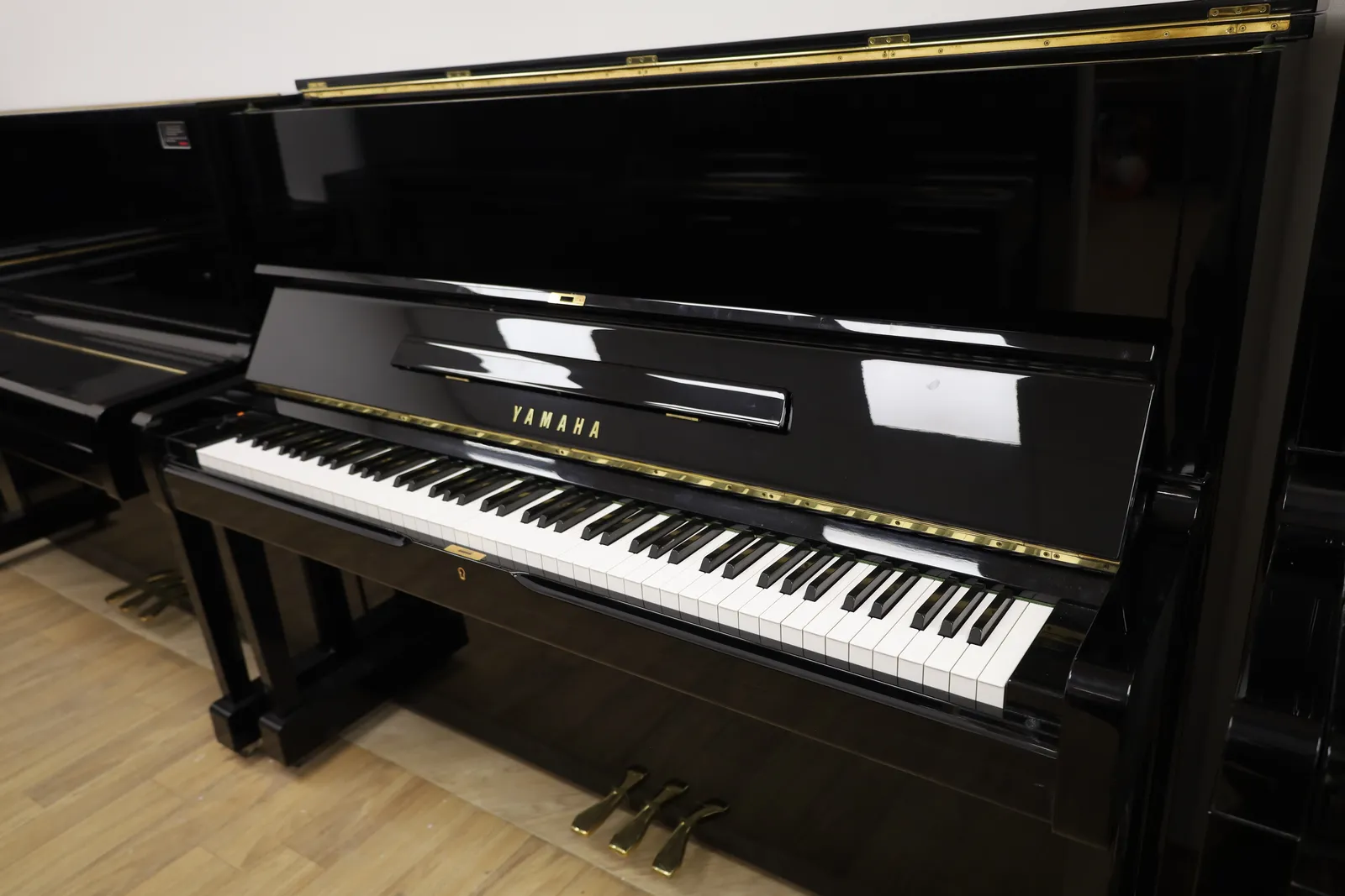 Yamaha U1