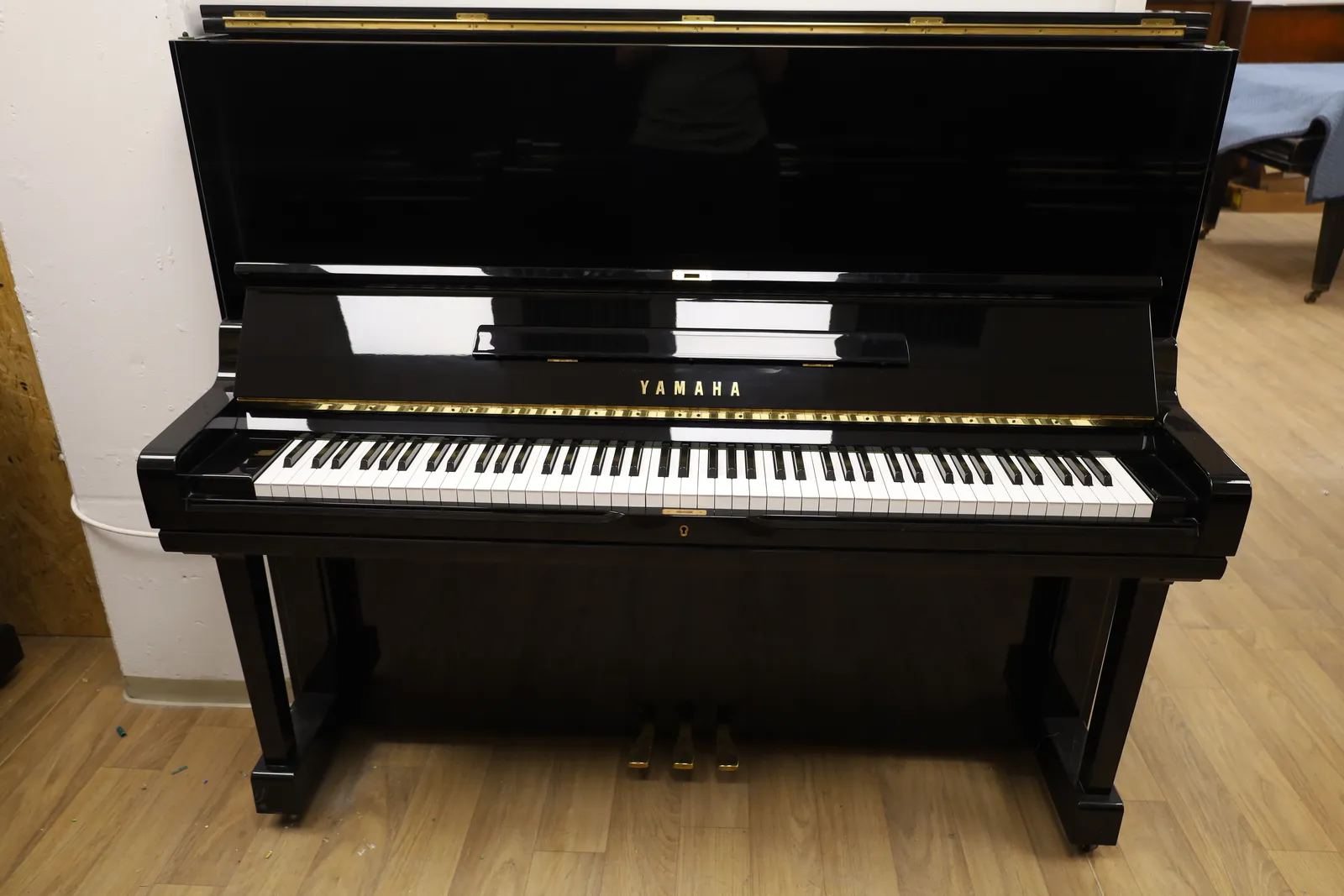 Yamaha U3